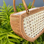 M Muse Rattan     (Qenqo cuadrado)