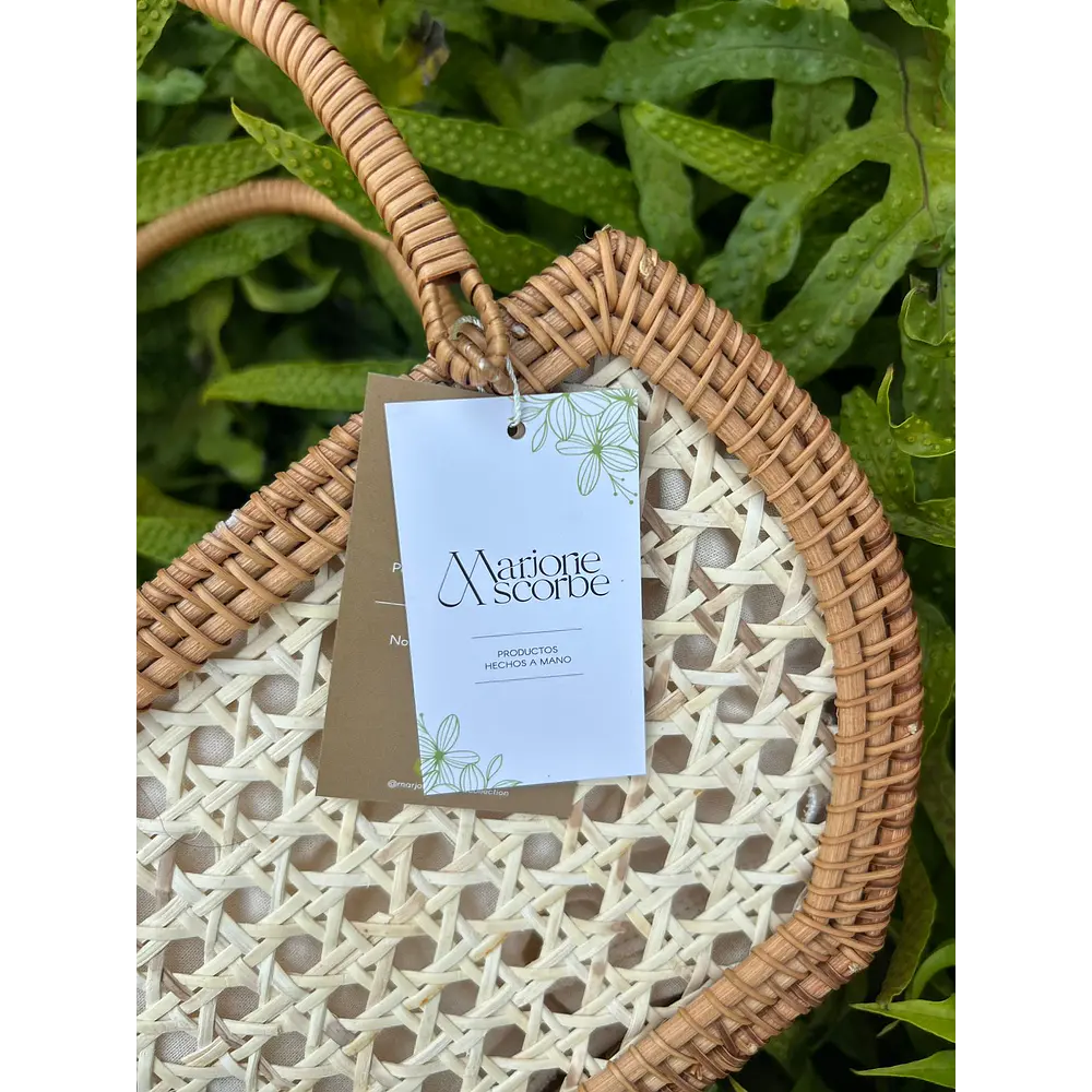 M Muse Rattan     (Qenqo cuadrado)