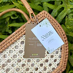 M Muse Rattan     (Qenqo cuadrado)