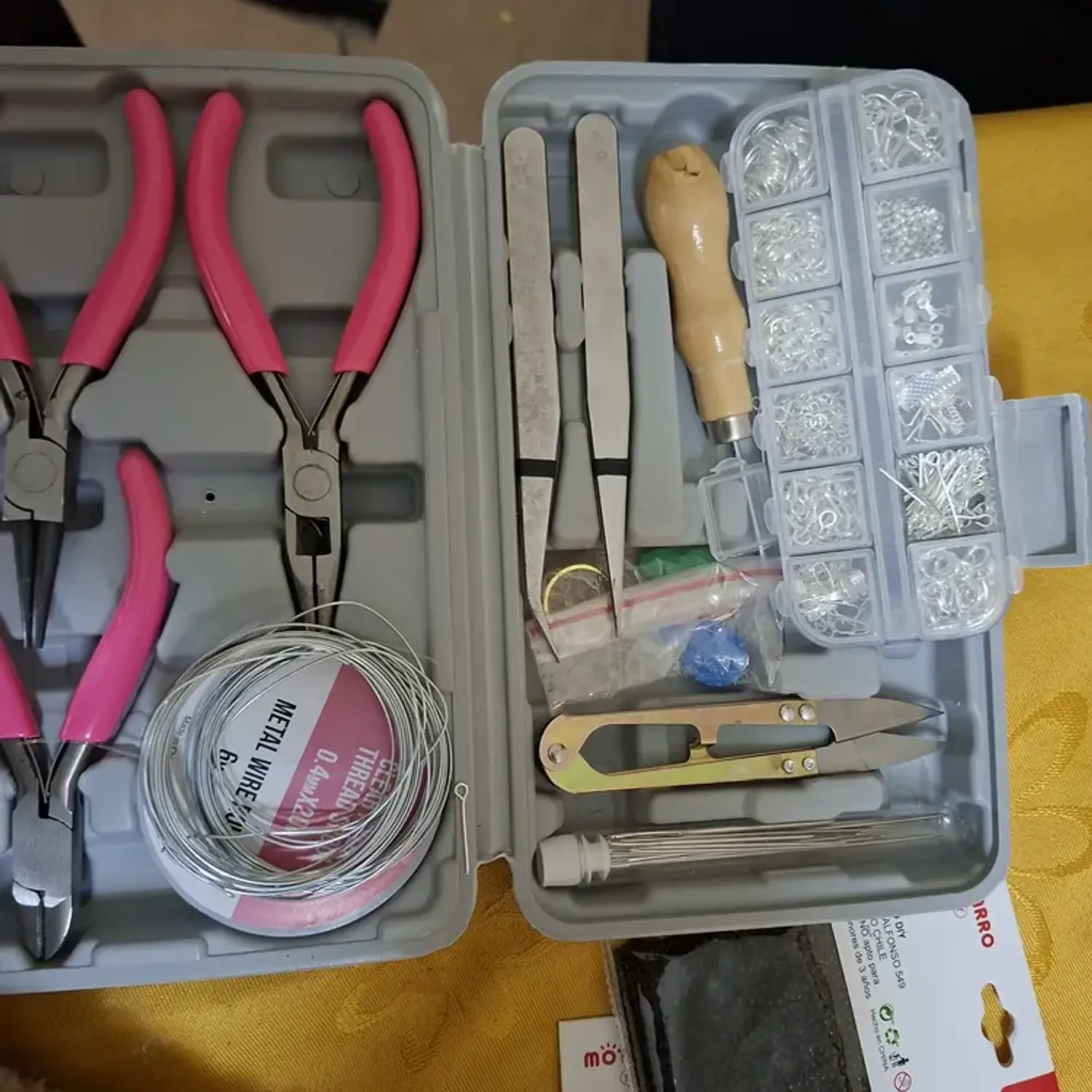 Kit de Herramientas para Fabricación de Joyería Hi-Spec 17 Piezas + 600 Accesorios para Bisutería 21