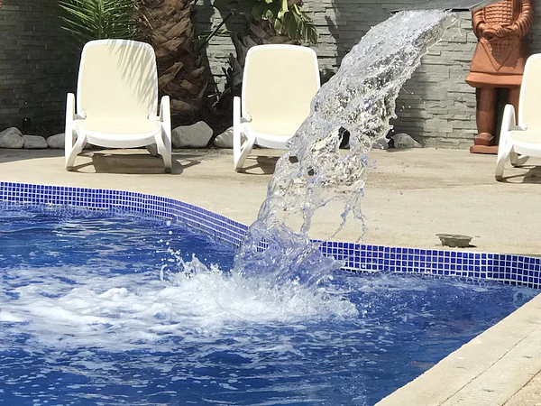 Como Cuidar da Piscina: 4 Cuidados Essenciais