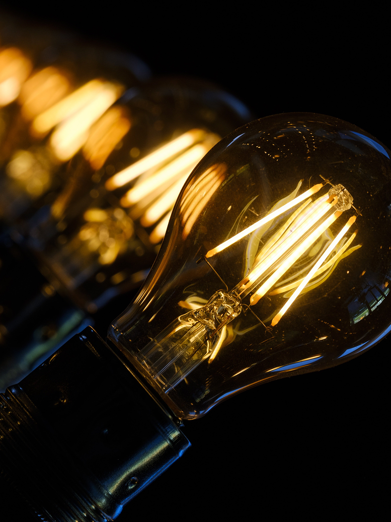 LAMPADAS E LANTERNAS