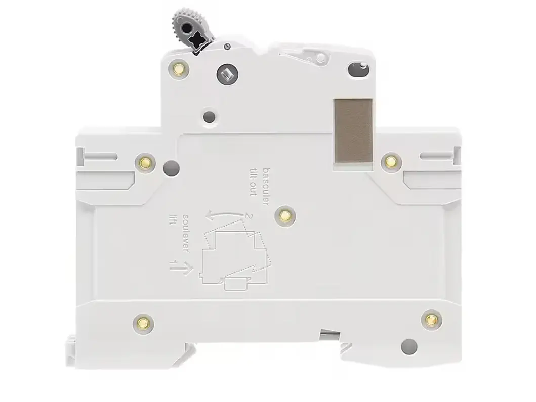 Disjuntor Trifasico 4 polos - 40a - 30 ma - C 3