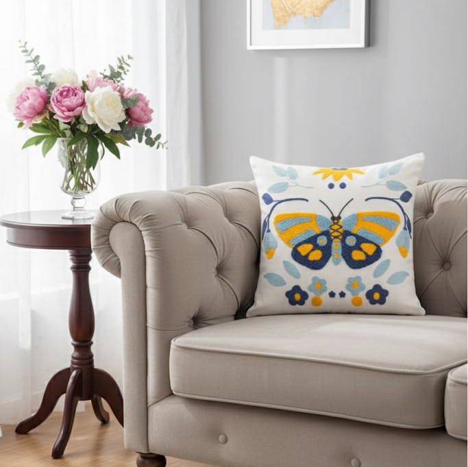 PACK 2 FUNDAS DE COJINES BORDADAS MARIPOSA AZUL CON AMARILLO 1