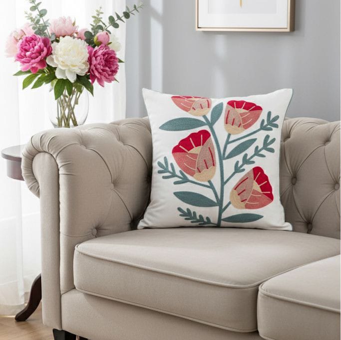 PACK 2 FUNDAS DE COJINES BORDADAS FLORES ROSADAS Y ROJO 1