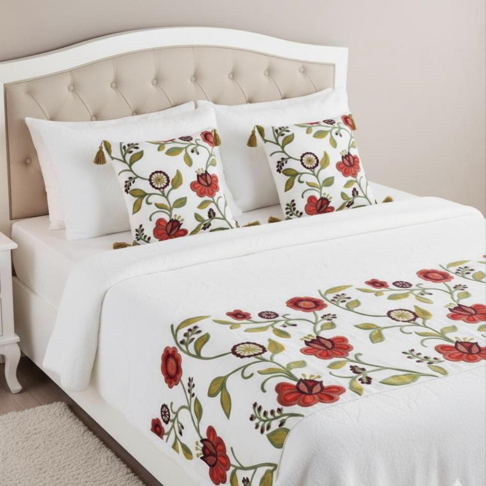 PIECERA BORDADA FLORES ROJAS 1