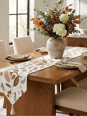 CAMINO DE MESA BORDADO HOJAS CAFE