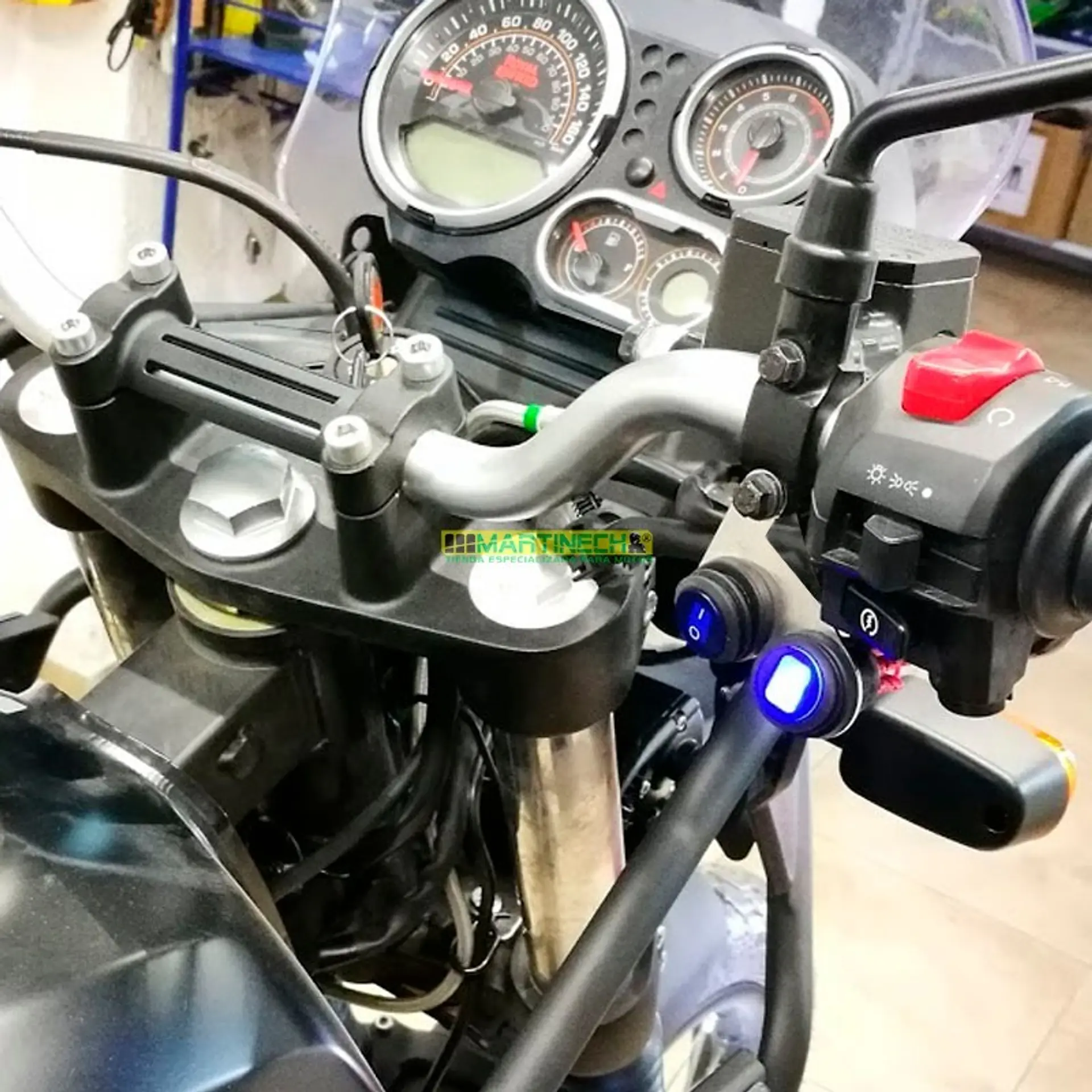 Switch Interruptor Impermeable Moto Testigo Exploradoras X 2 7