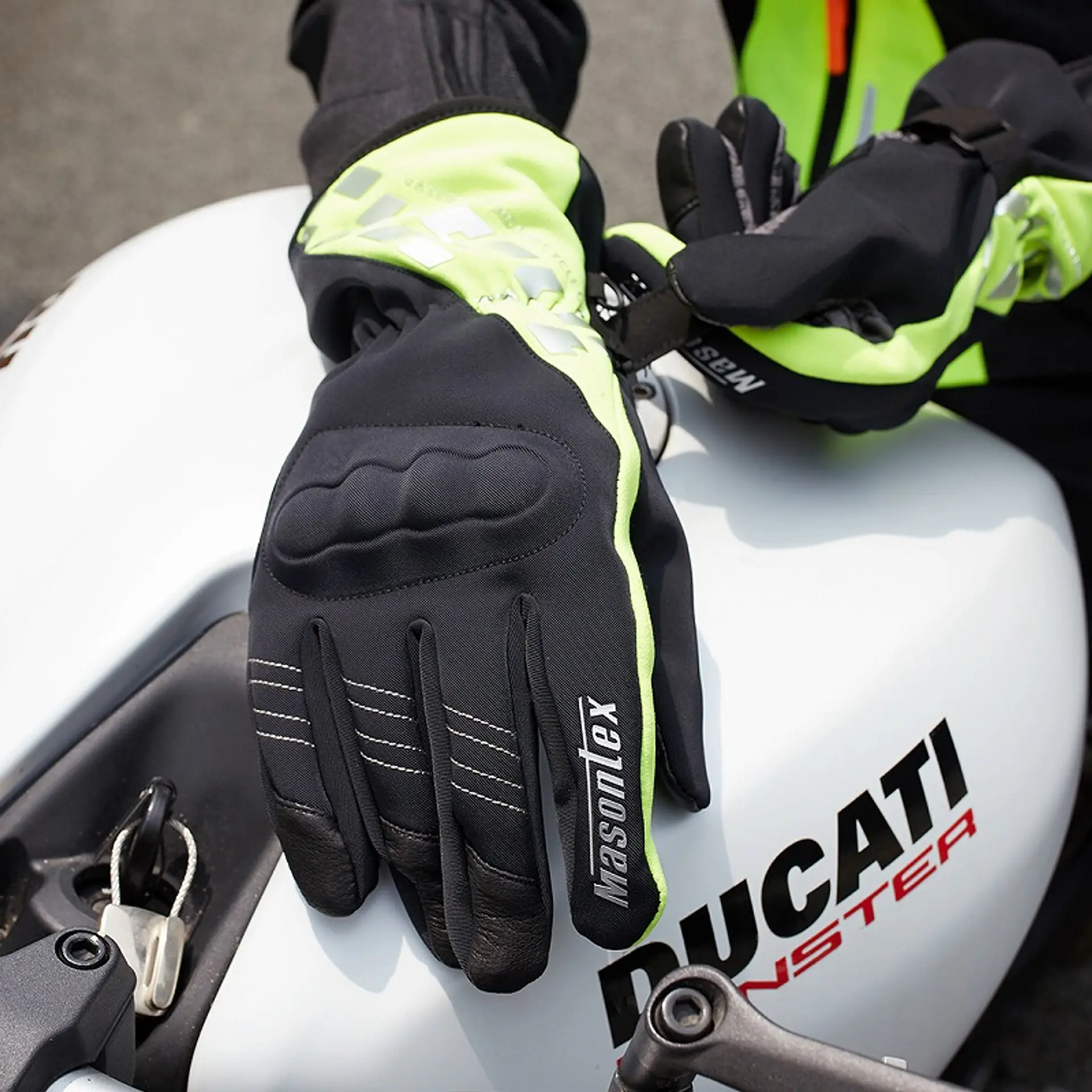 Guantes Impermeables Termicos Motociclista con Protección - Verde 3