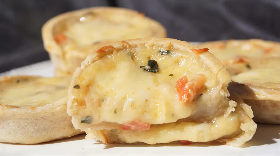 Quiches Cocktail - Caprese 12 Unidades 1