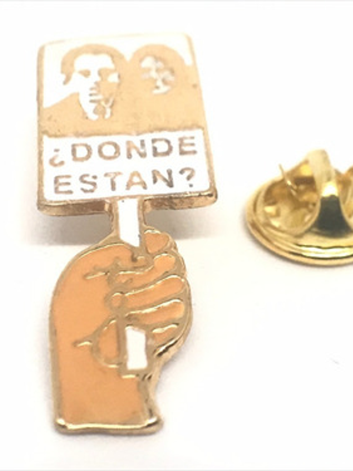 Pin Detenidos Desaparecidos Chile 1