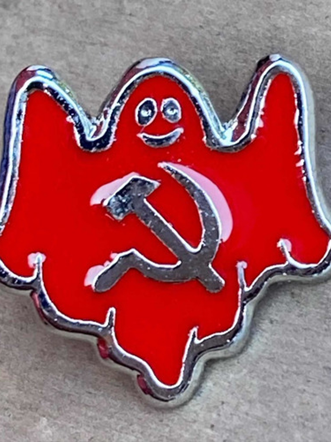 Pin Fantasma Del Comunismo (más Chileno) 4