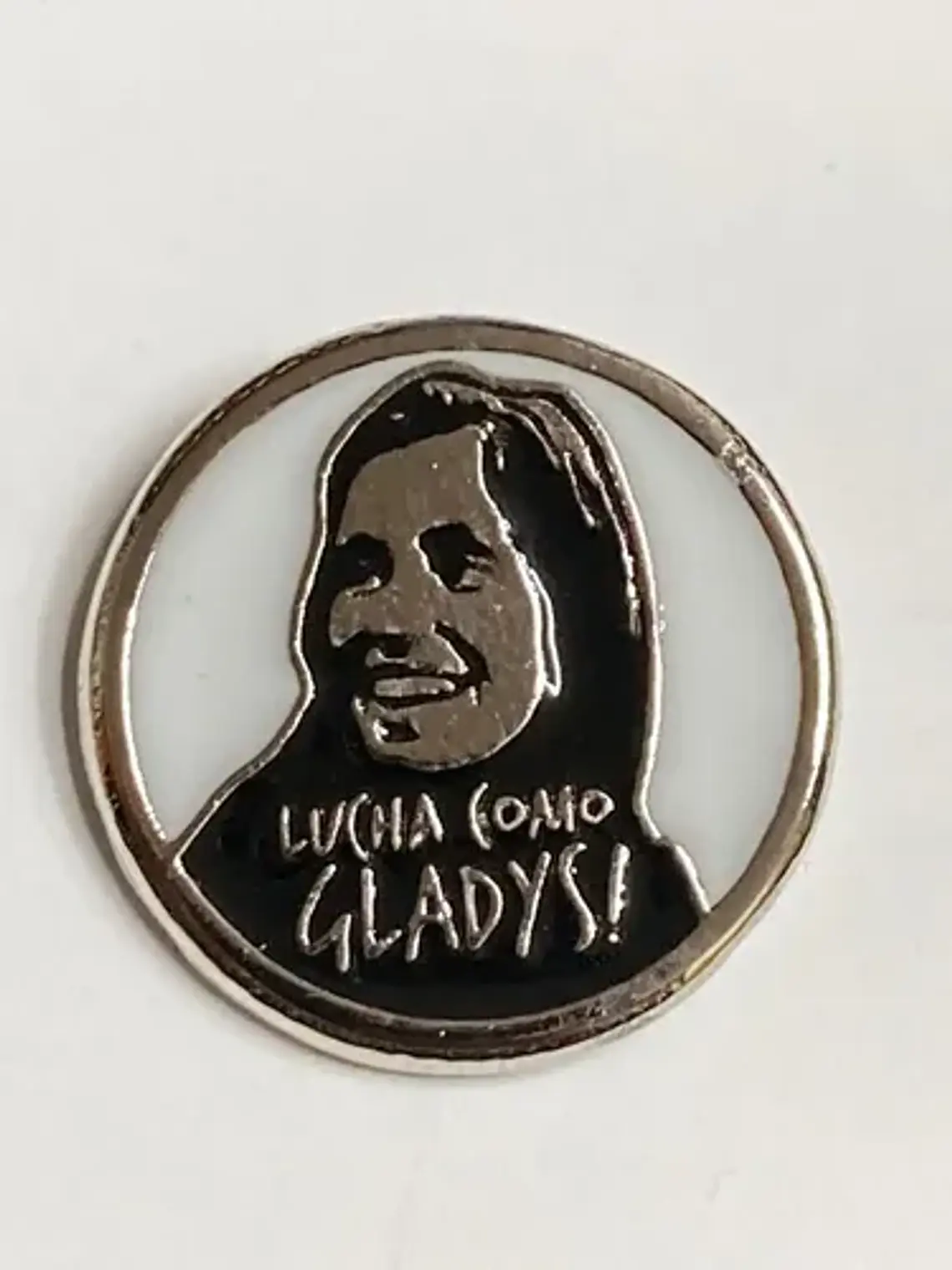 Pin Gladys Marín 2