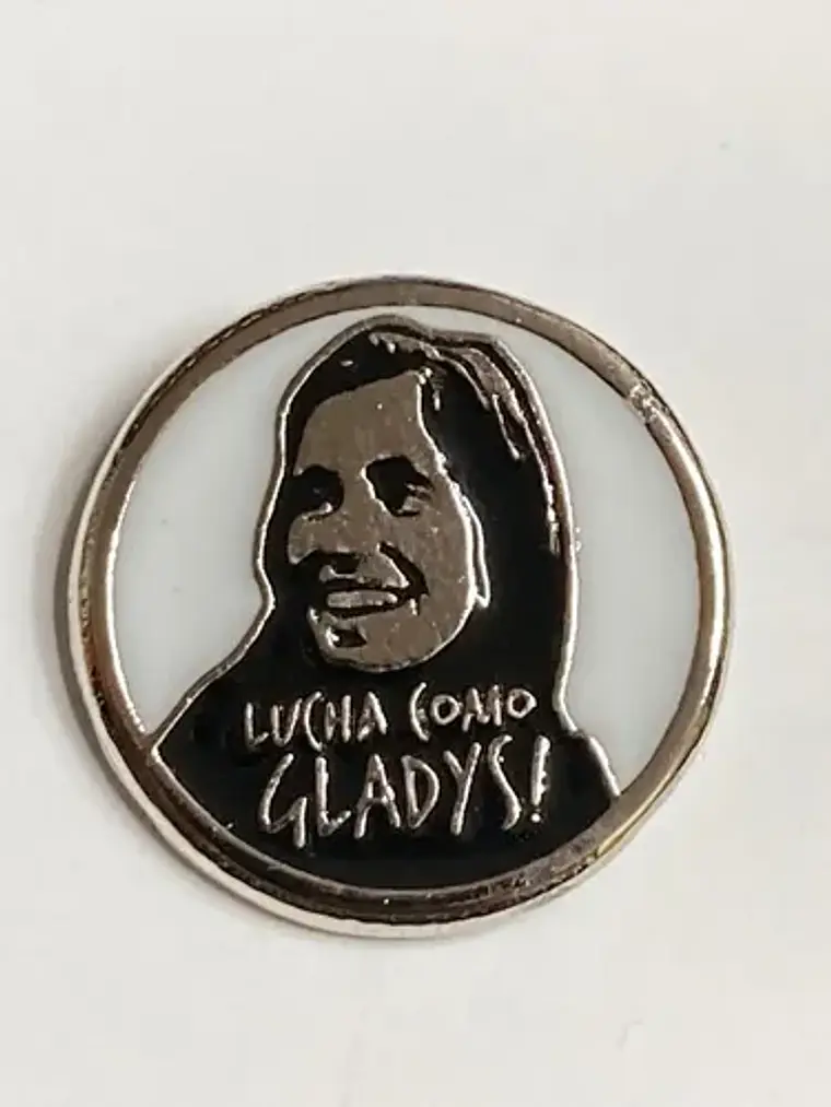 Pin Gladys Marín 2