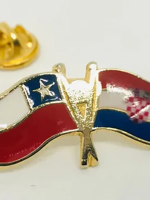 Pin Bandera Chile Y Croacia Entrelazadas  Rojo, Blanco, Azul, Dorado Banderas Entrelazadas