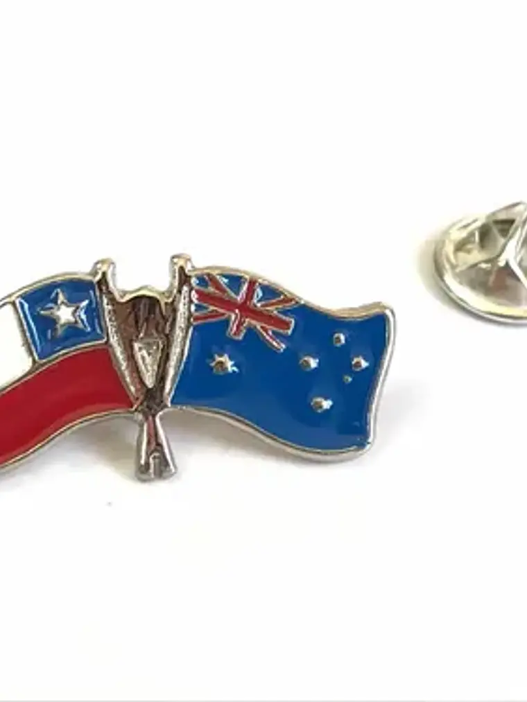 Pin Bandera Chile Y Australia Entrelazadas  Rojo, Blanco, Azul, Dorado Banderas Entrelazadas 3