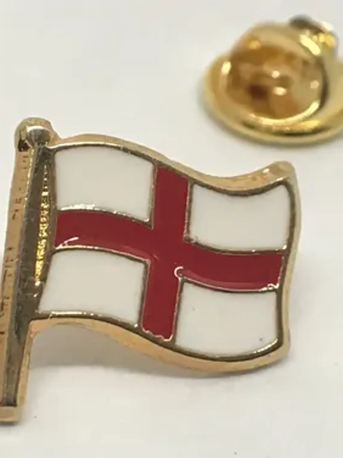 Pin Bandera Inglaterra Blanco Y Rojo Con Borde Dorado Bandera De Inglaterra 1