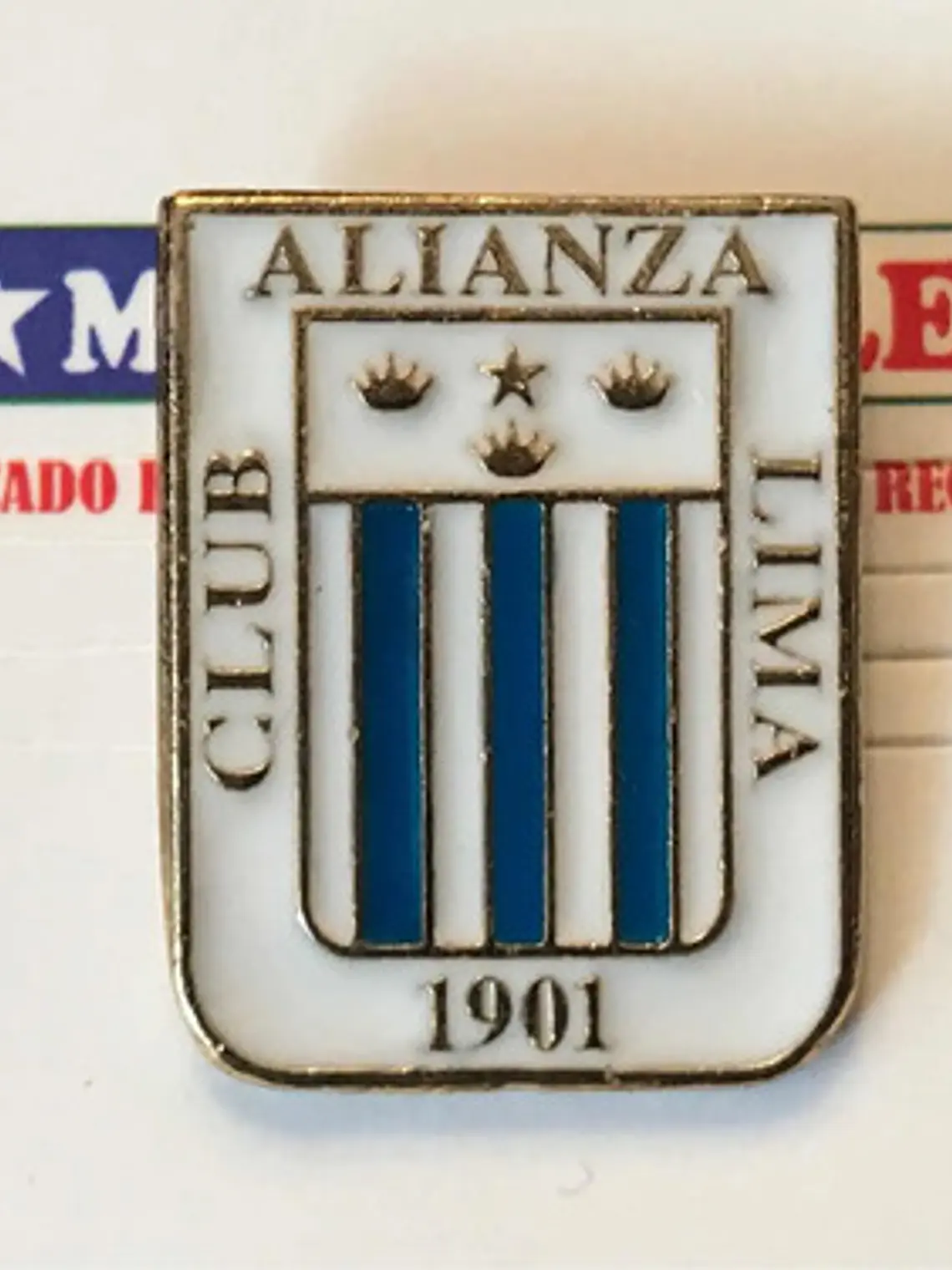 Pin Club Alianza Lima Blanco Y Azul Escudo 1