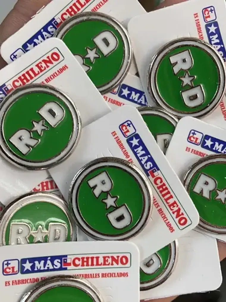 Pin Revolución Democrática Plateado Rd 3