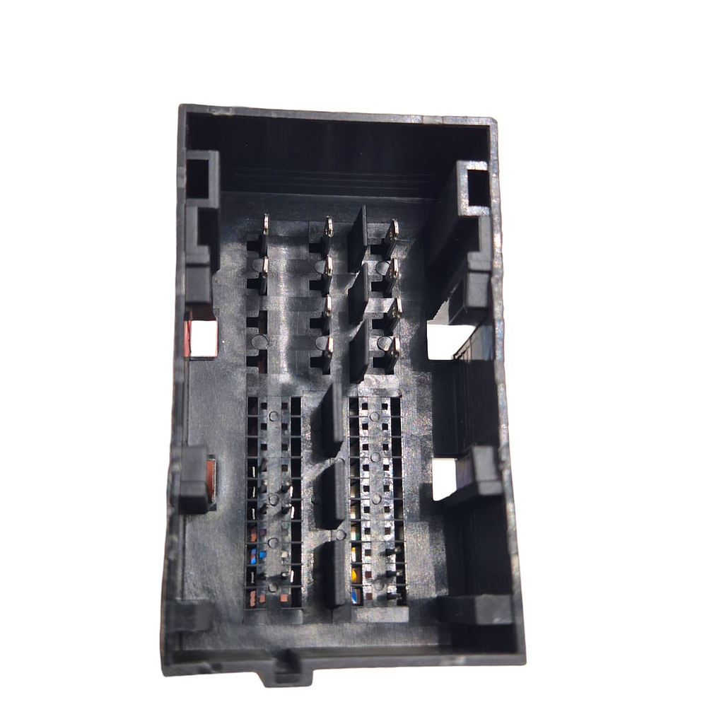 Bisel Adaptador Radio 9 Pulgadas para Ram 700 + Arnes