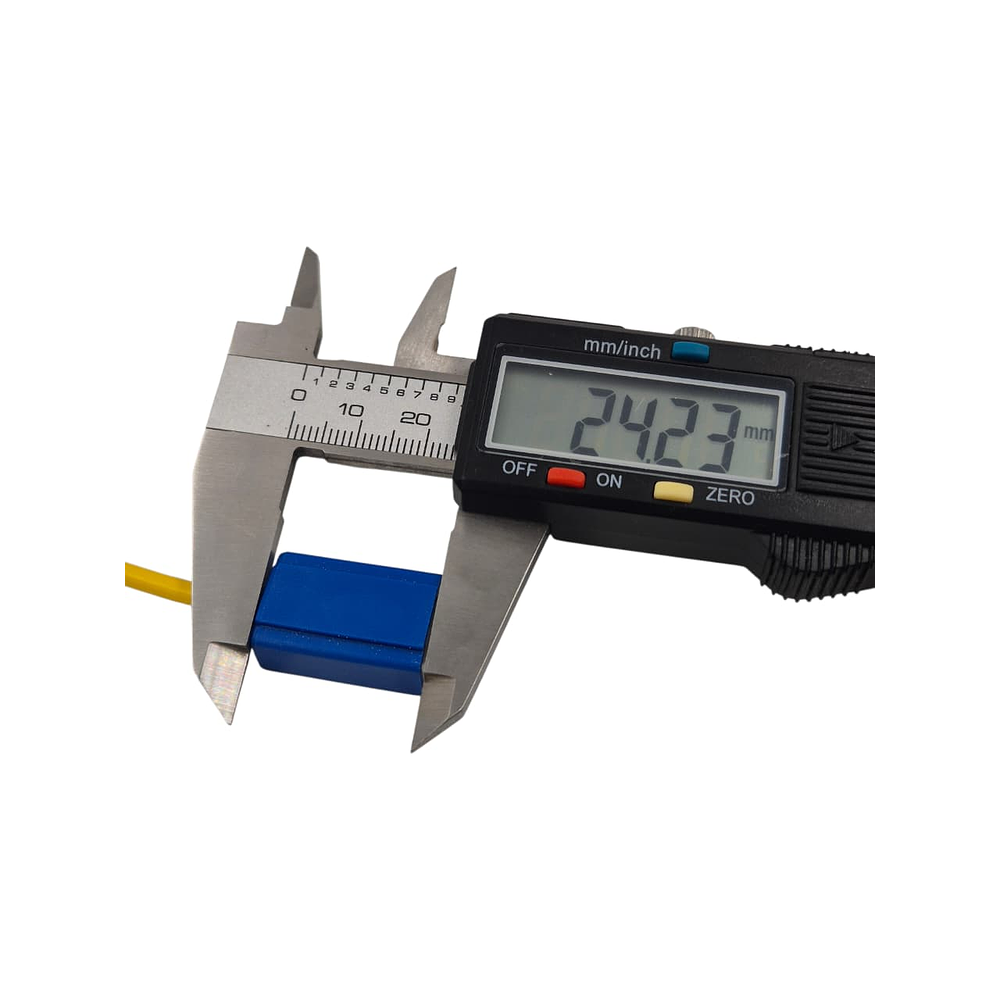 Enchufe De Un Contacto Porcelana