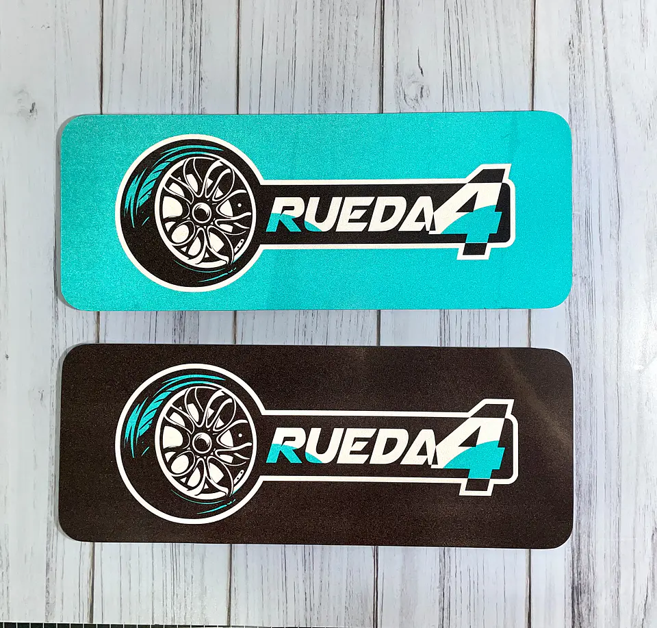 Cubre Patente en vinilo Reflectante para Autos kit 4 unid 14