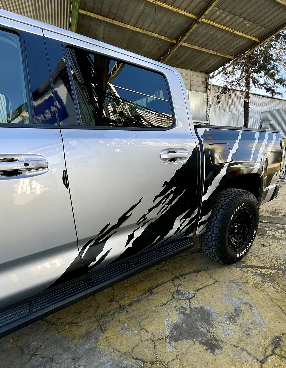 gráfica barro splash para camionetas 4x4  7