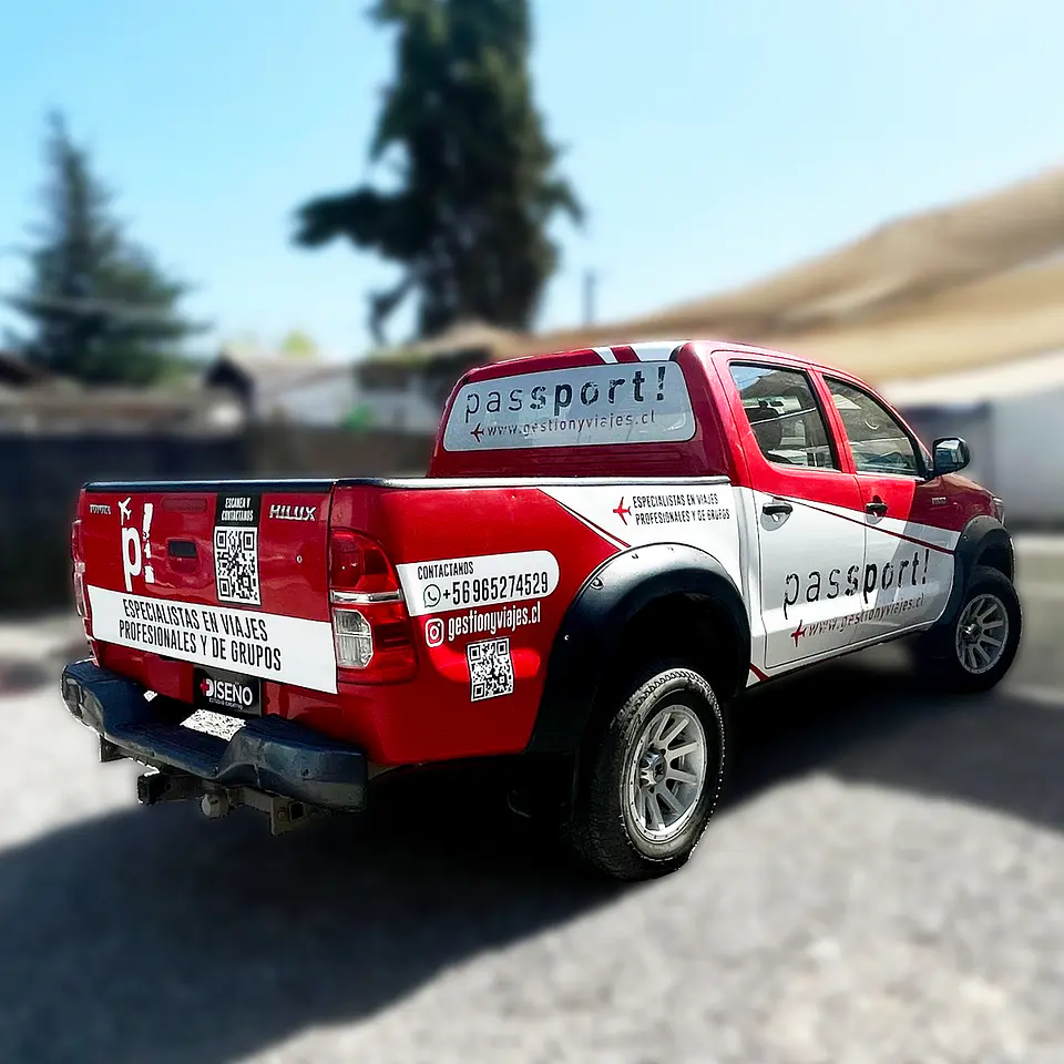 Branding Vehicular Parcial personalizado para camionetas 4x4 23