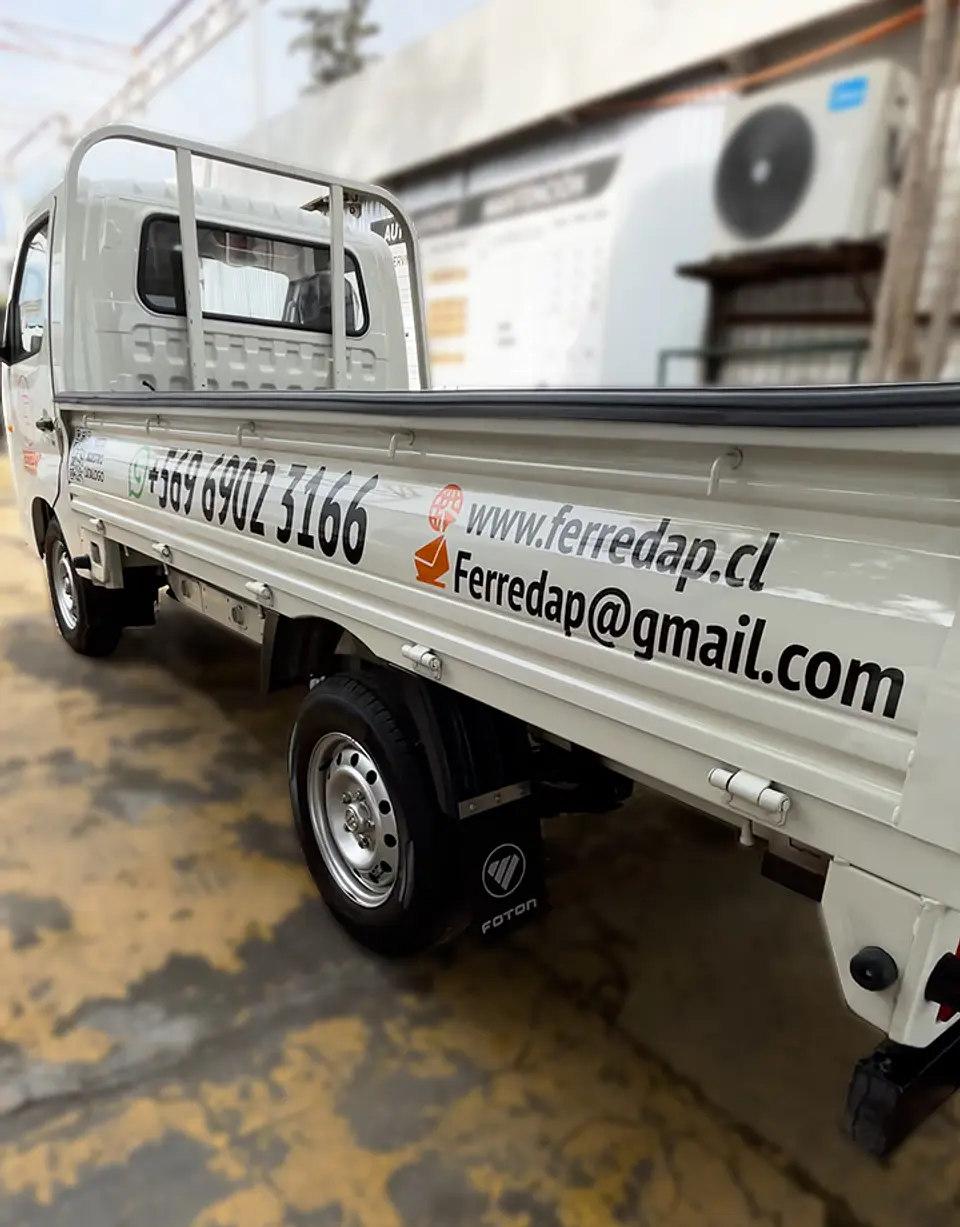 Gráfica Vehicular Furgon De Carga Camión Con Barandas  3