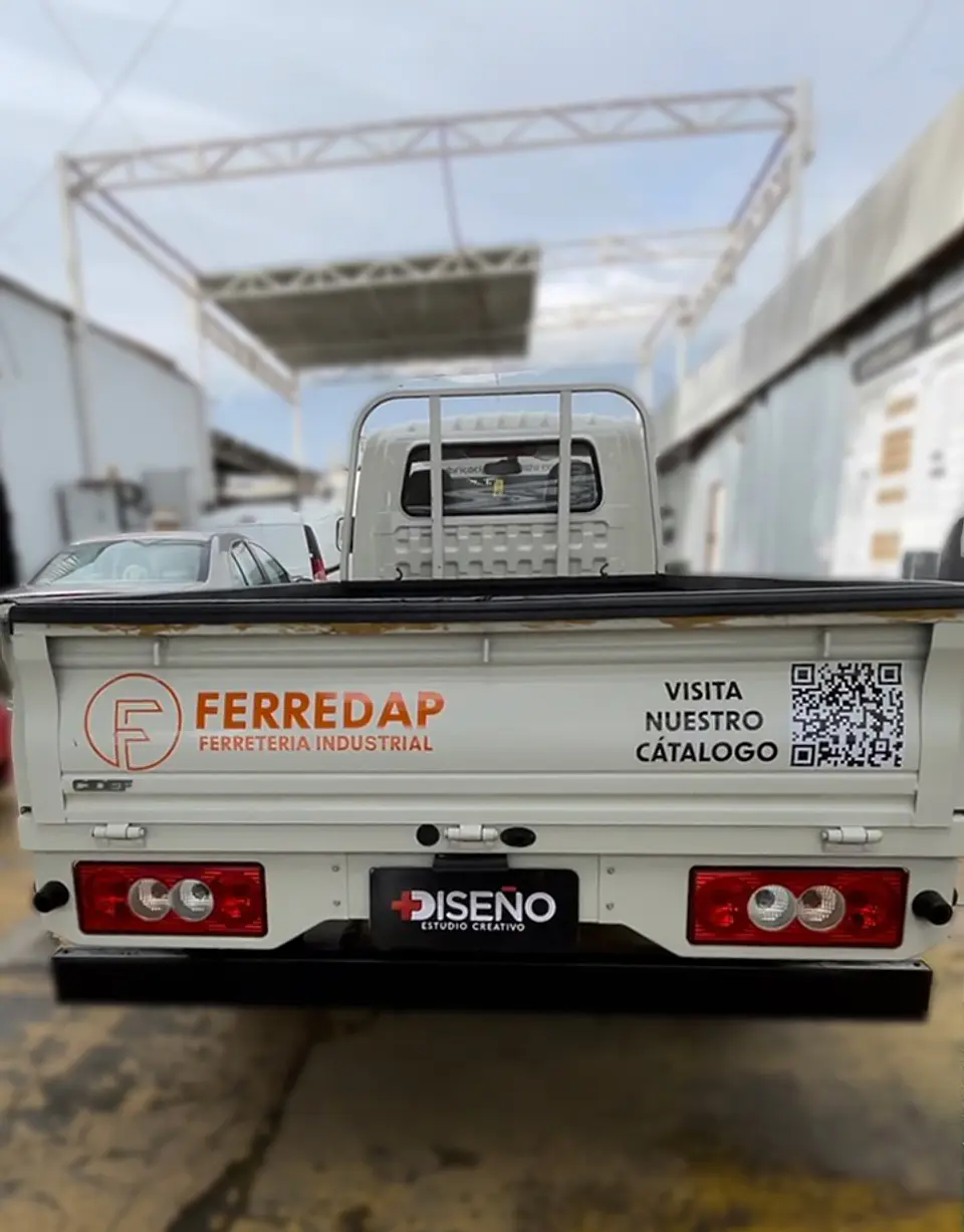 Gráfica Vehicular Furgon De Carga Camión Con Barandas  5