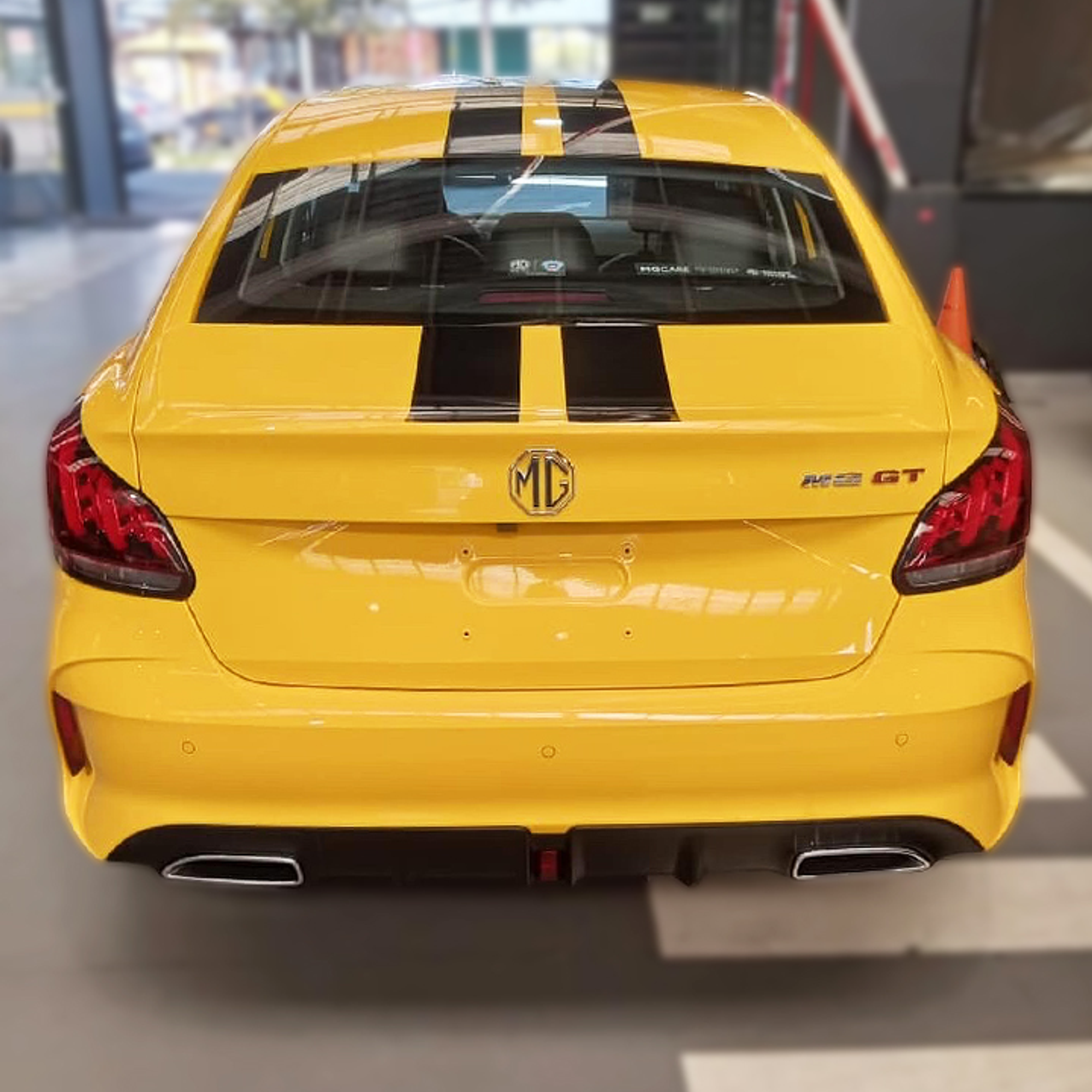 lineas Deportivas para Autos en Vinilo Automotriz 23