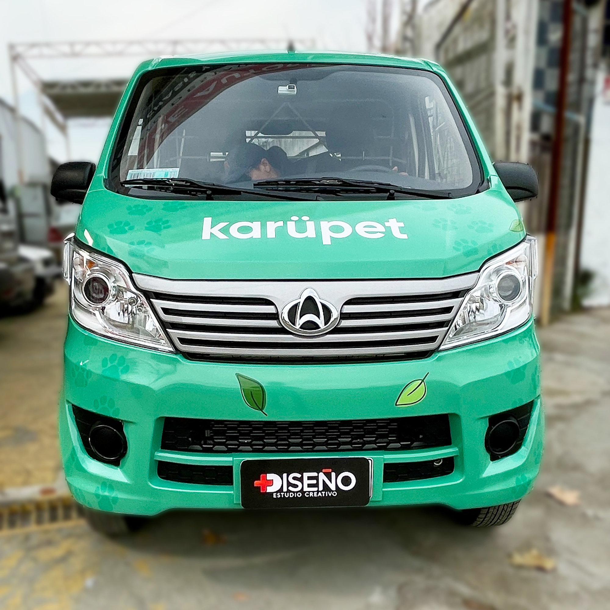 Branding Vehicular full personalizado para Furgones 1