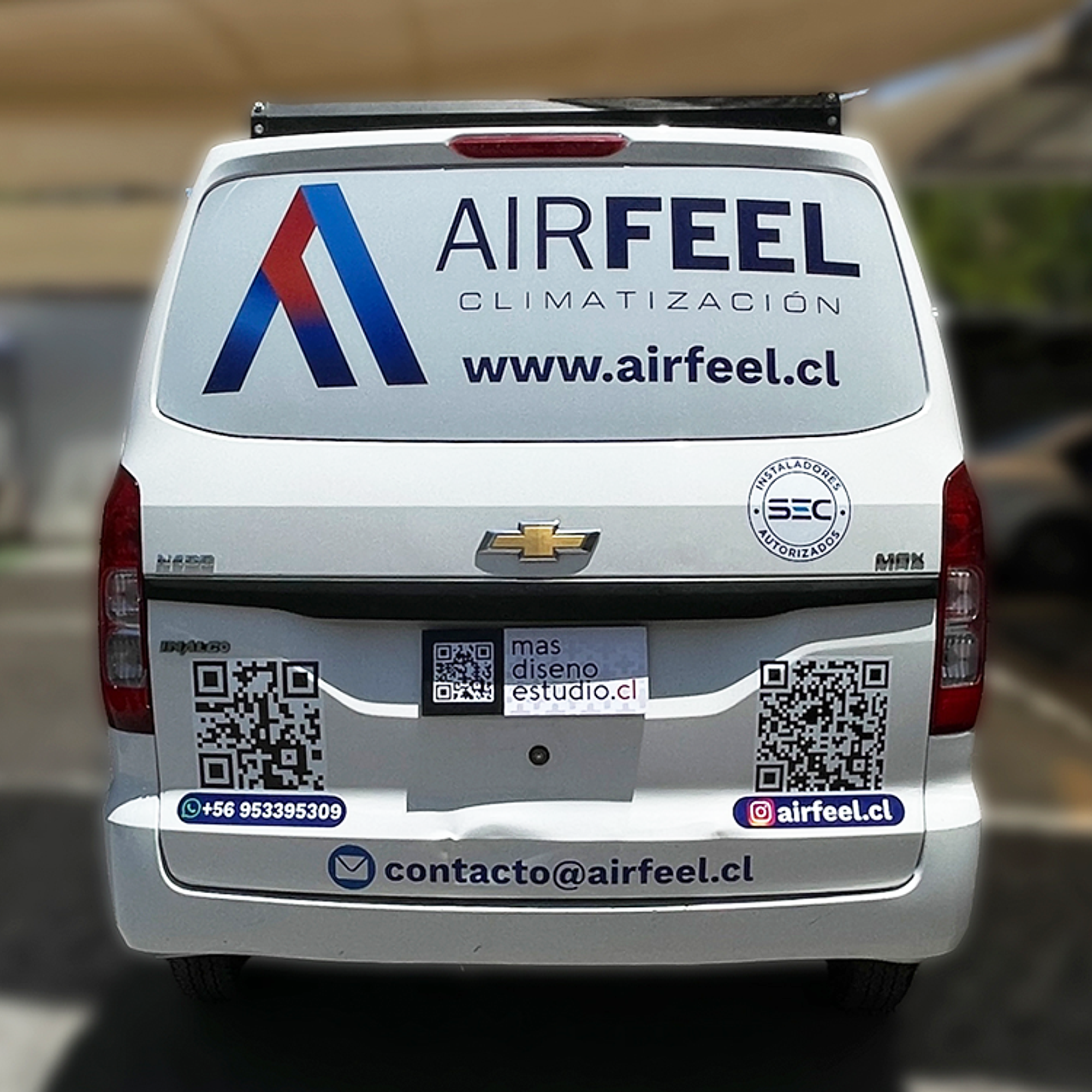 Branding Vehicular Básico personalizado para Furgones  16