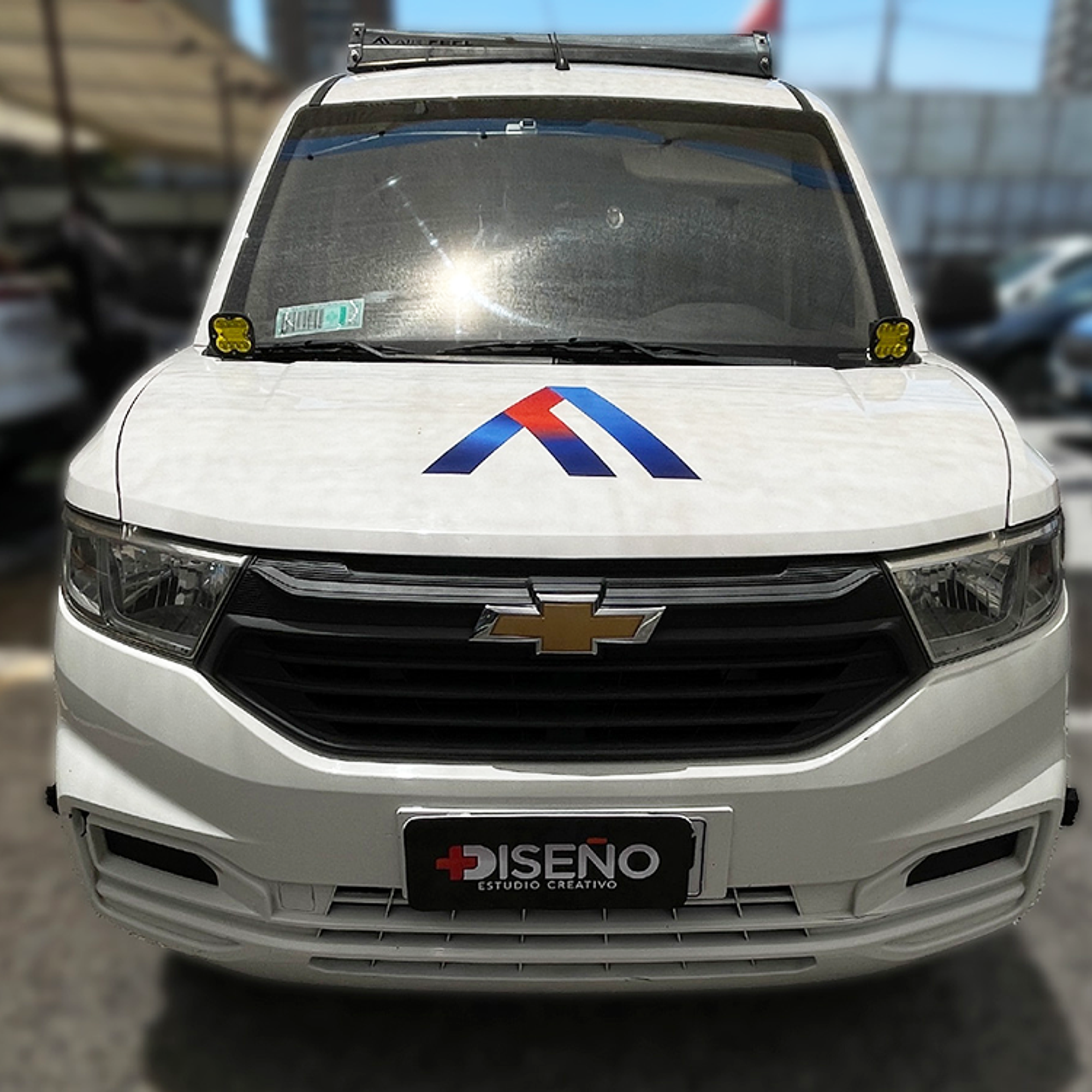 Branding Vehicular Básico personalizado para Furgones  19