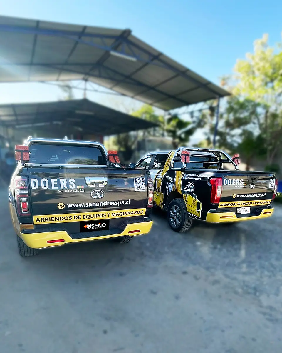Branding Vehicular Parcial personalizado para camionetas 4x4 13