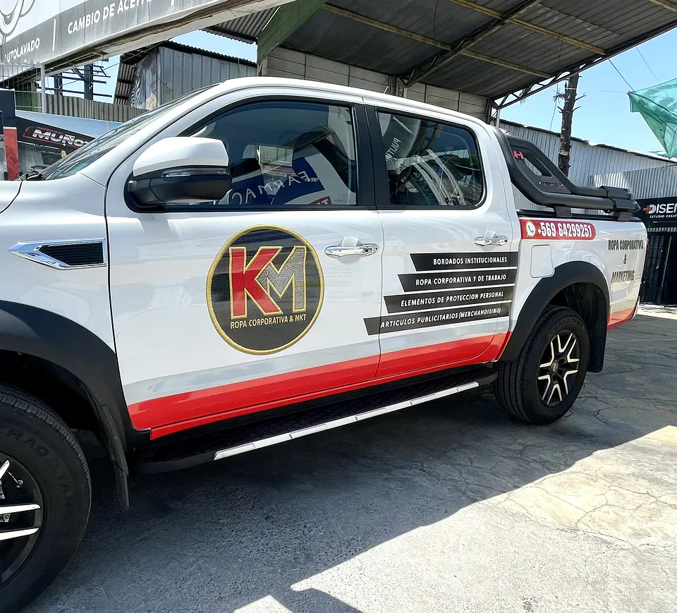 Branding Vehicular Básico personalizado para camionetas 4x4 28