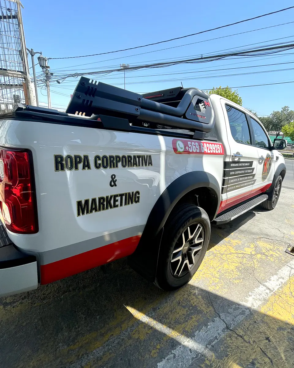 Branding Vehicular Básico personalizado para camionetas 4x4 29