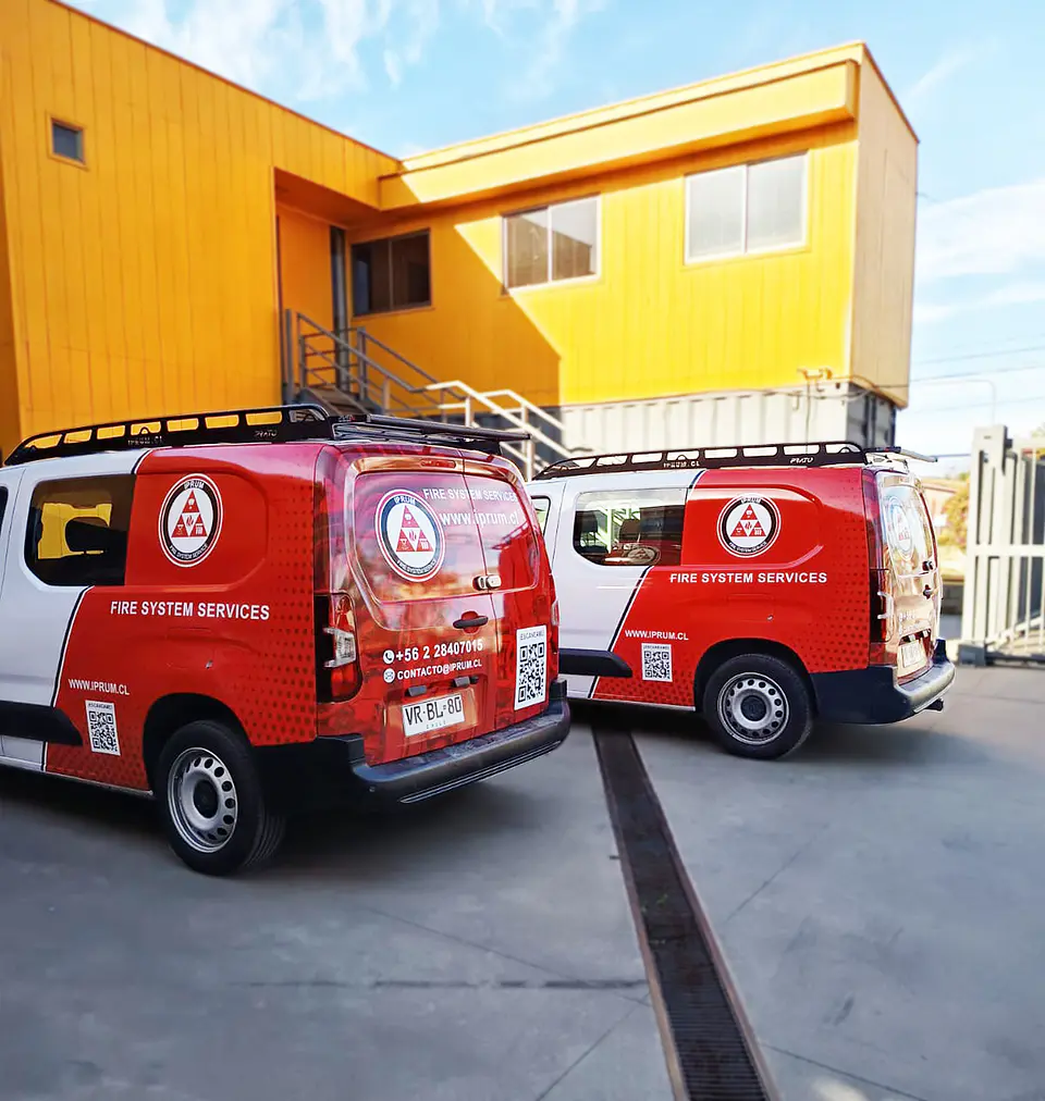 Branding Vehicular Parcial personalizado para Furgones  25