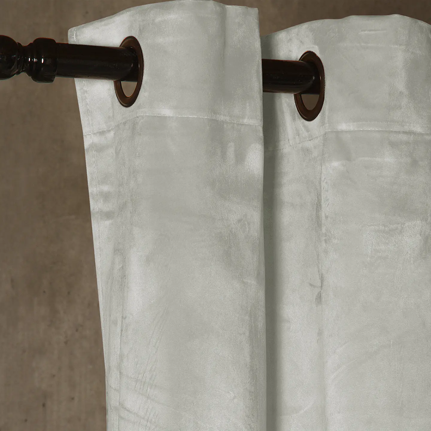Cortina Argollas NEW VELVET 1.40 X 2.25 IVORY 2