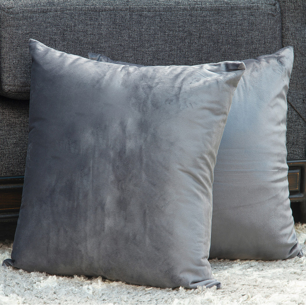 Cojín Felpa Gris 40x40cm. 2