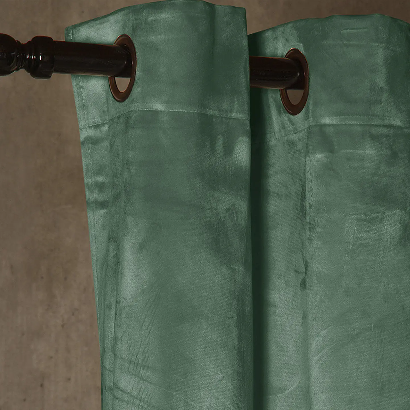 Cortina Argollas NEW VELVET 1.40 X 2.25 Verde Botella  2