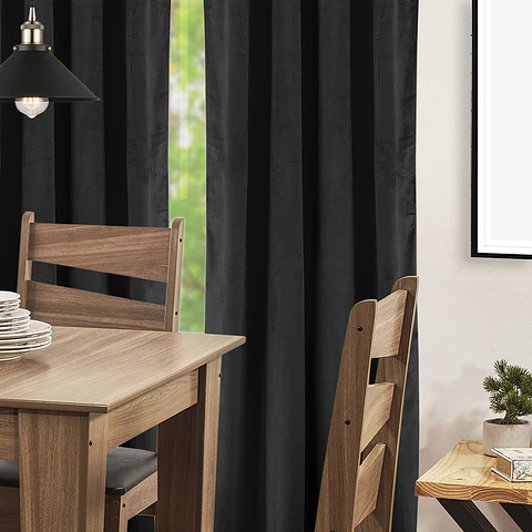 SET 2 CORTINAS   NEW VELVET NEGRO  C/ ABRAZADERAS 