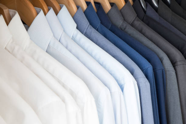 Lavado y Planchado de Camisas (10 camisas) Lavandería a dom | Más  Lavanderías
