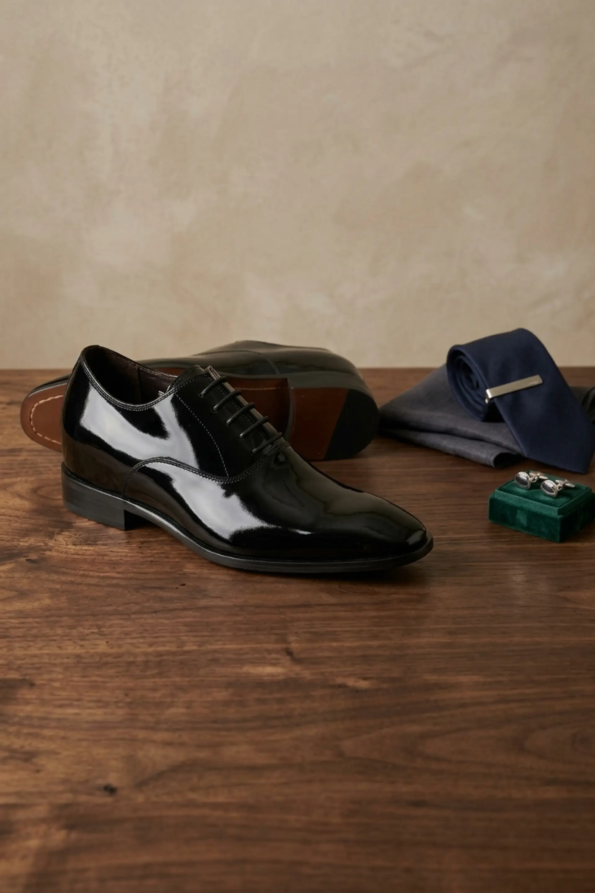 Zapato Vito Charol Negro Aumenta +7cms de Altura 10