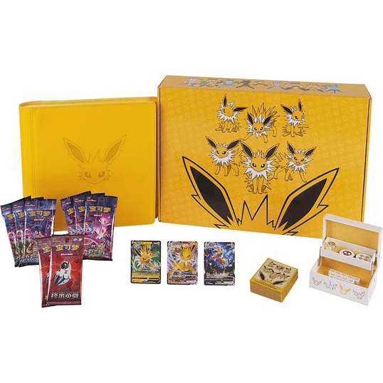 Pokemon TCG: Jolteon VMAX Gift Box 2