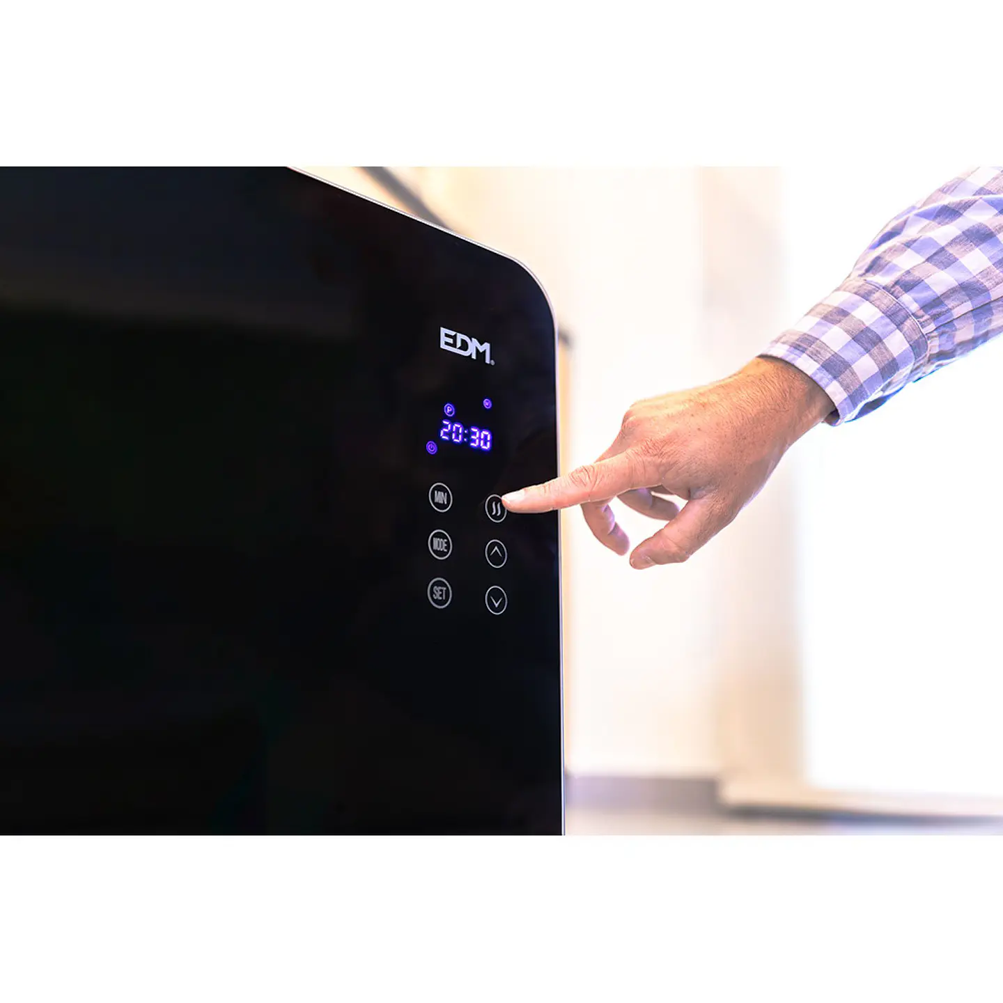 Convetor de Painel de Vidro EDM 1500W (Preto) IP24 c/ Comando - Últimas Unidades 2