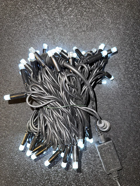 Grinalda LED Profissional 11 Metros (Branco) - Cabo Preto Robusto IP44