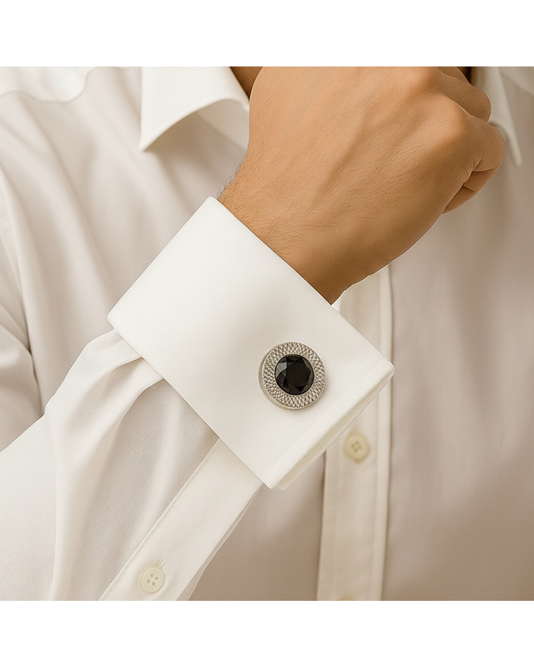 COLLERAS REDONDA CON TEXTURA DE LINIAS CRUZADAS Y UN CRISTAL NEGRO