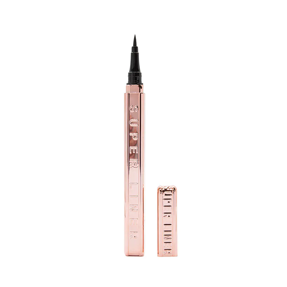 Delineador de Ojos Líquido Super Liner 4D 2