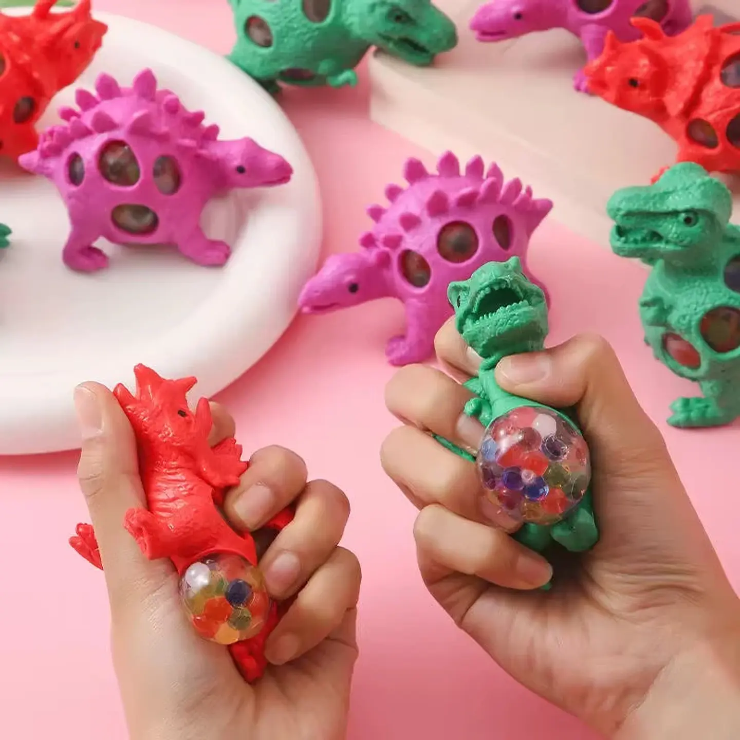 SQUEZZE  DINOSAURIOS CON PELOTAS 1